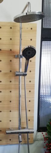 IU8123 恆溫沐浴花灑